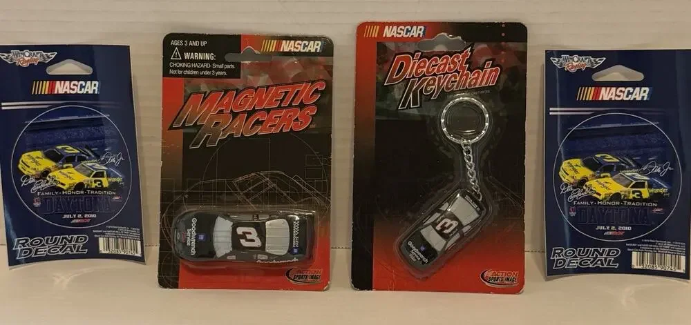 Lot Of 4 Dale Earnhardt Sr 2001 Magnetic Racers Nascar 2001 Keychain 2 Stickers
